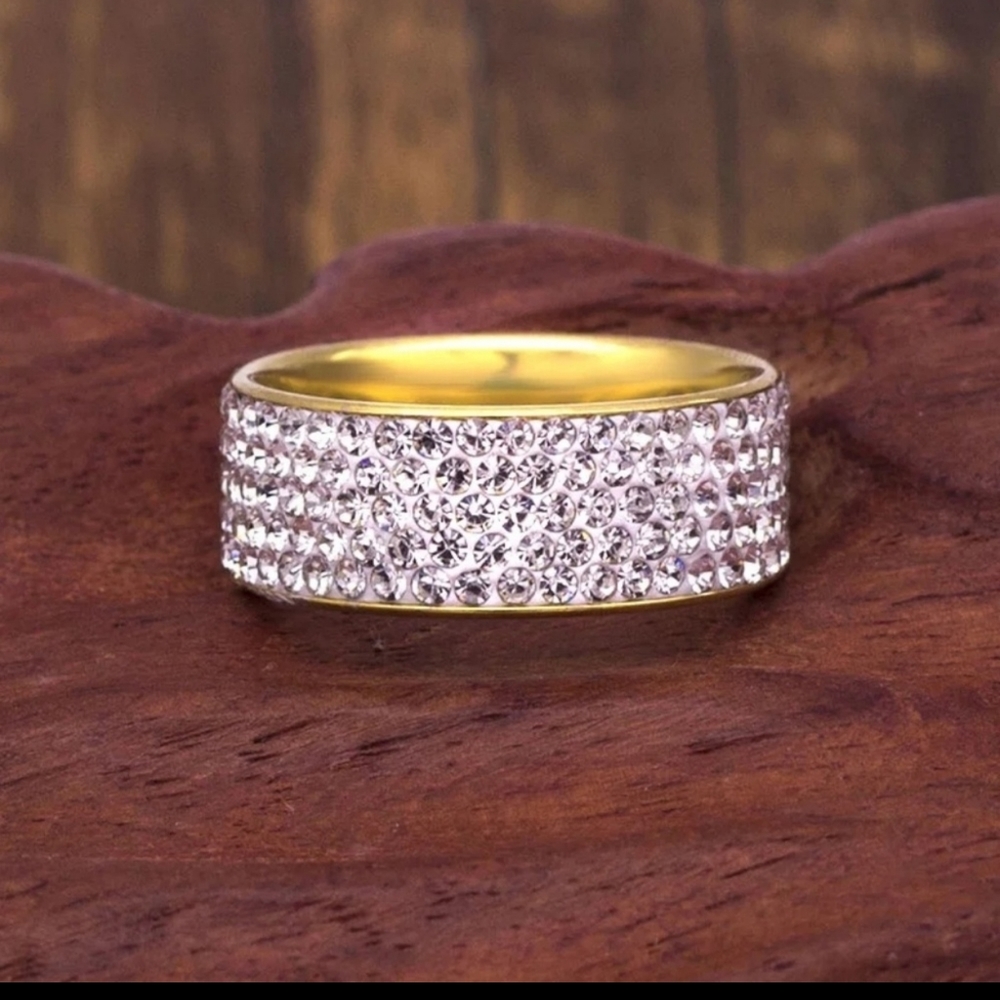 Womens Ring 5 Row Sparkling AAA crystal Band Ring Engagement Wedding NWT - Picture 9 of 12